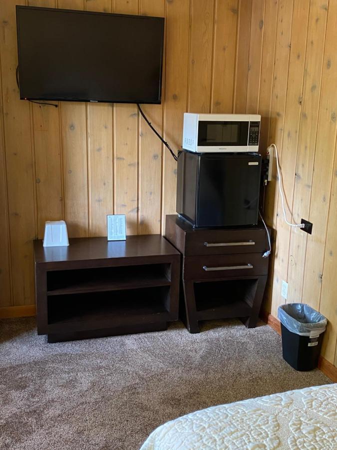 Royal Motel Ironwood Buitenkant foto